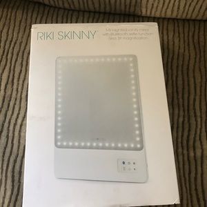 Riki Skinny Mirror